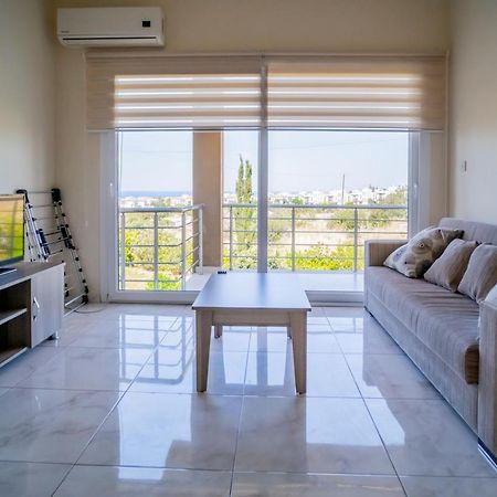 Spacious Two-Bedroom Apartment In Amazing Residence Escape Homes Kyrenia  Luaran gambar